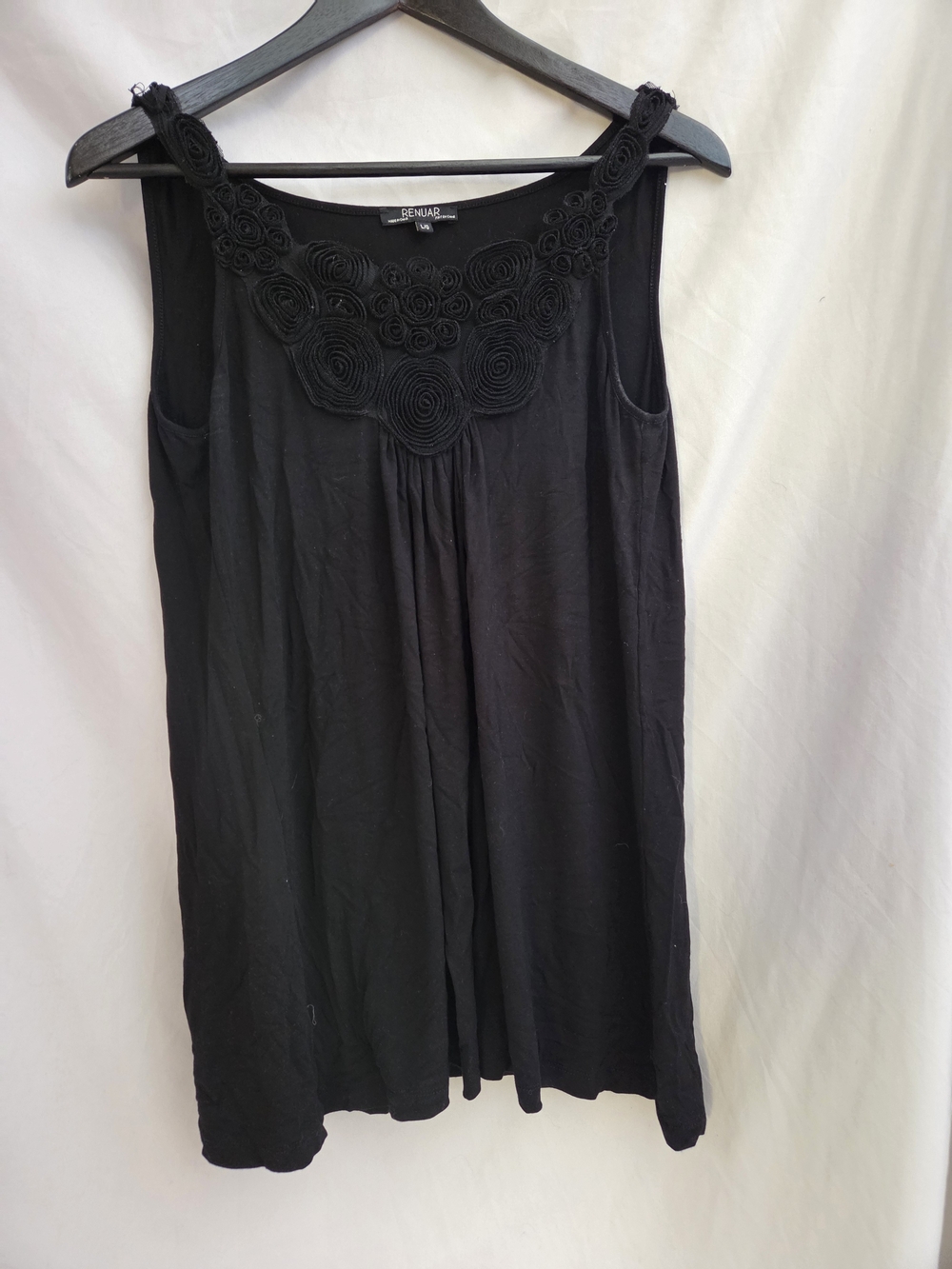 Renuar Black Sleeveless Tank with Rosette Trim